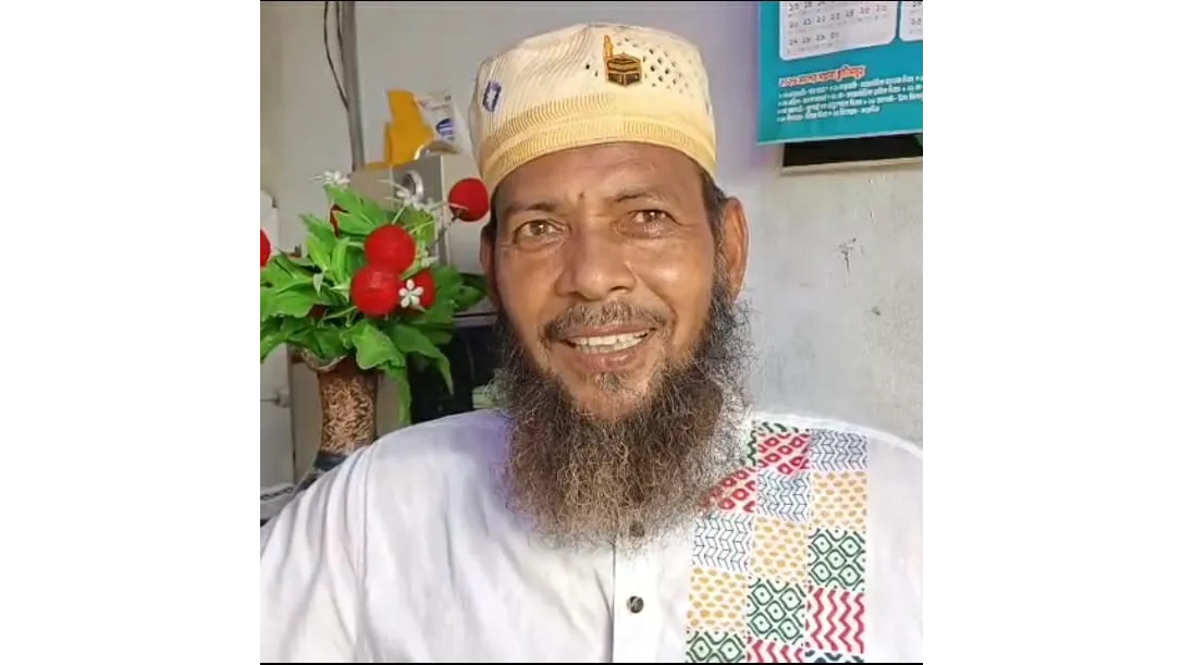 ৫৪ বছর বয়সে এস এস সি পাশ করে তাক লাগালেন বাগাতিপাড়ার আকবর