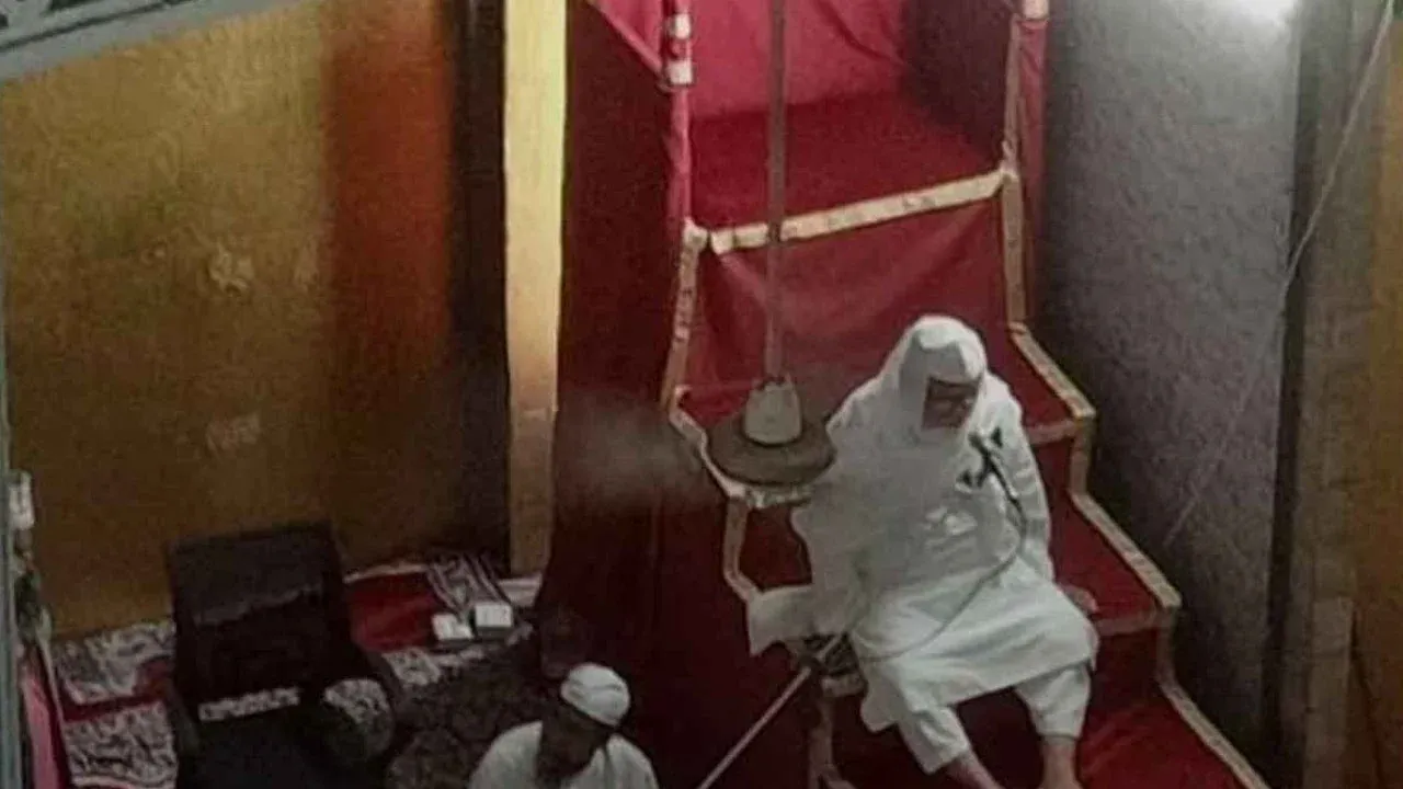 `পাঁচটি বিষয় জীবনে বাস্তবায়ন করলে পরিপূর্ণ মুমিন হওয়া যাবে’