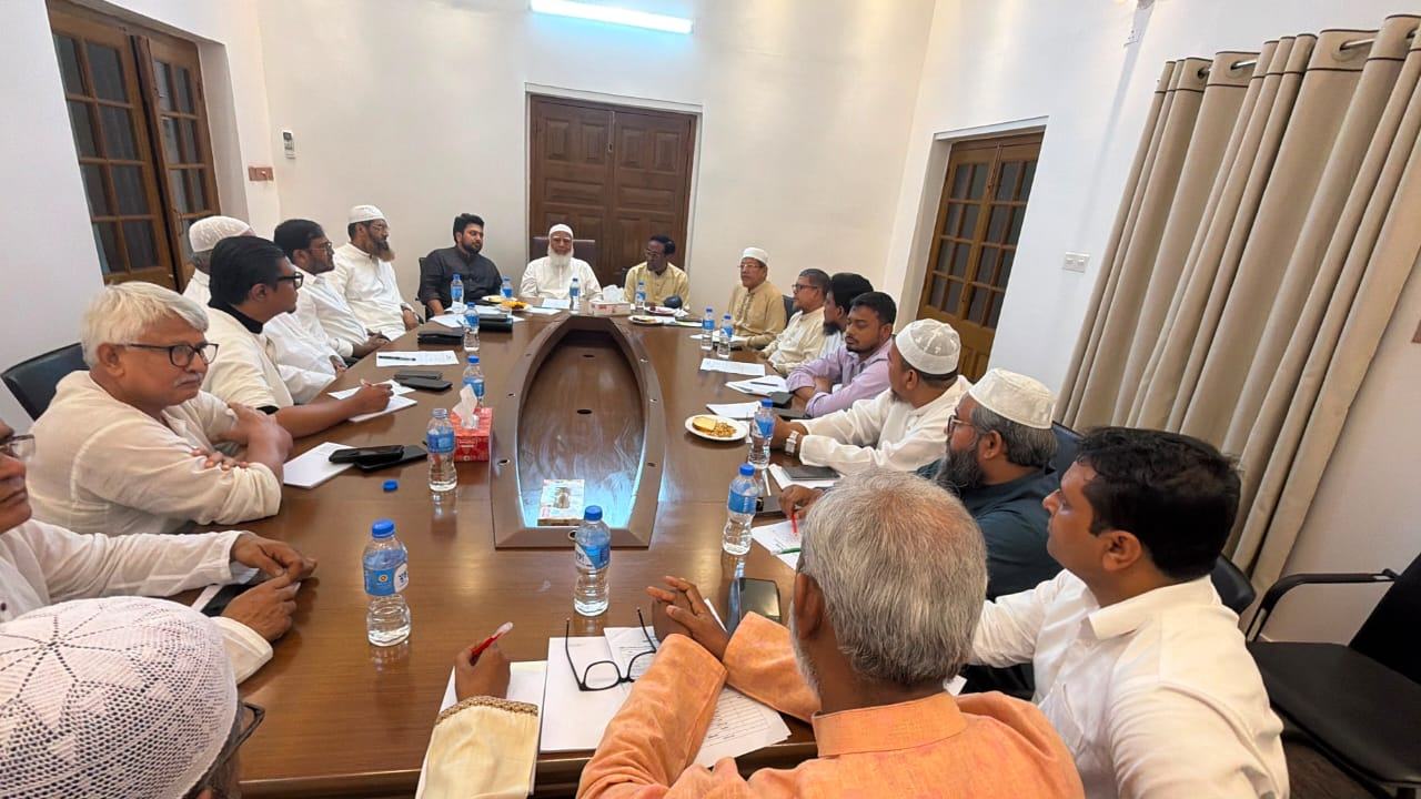 মিন্টো রোডে বিরোধীদলীয় নেতার বাসভবনে ১১ দলীয় ঐক্যের বৈঠক